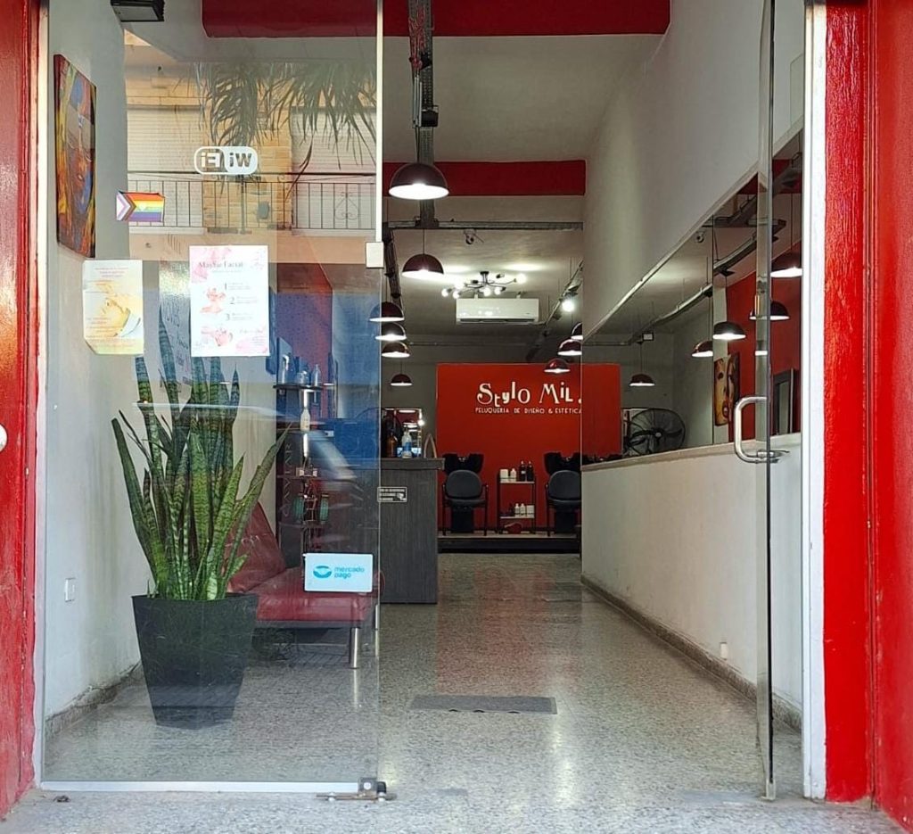 VENDO O PERMUTO FONDO DE COMERCIO// SALON DE BELLEZA