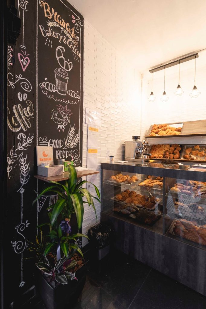 Panaderia y cafeteria de especialidad al paso