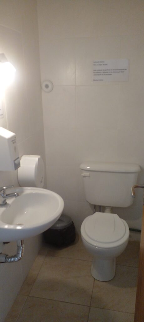 Vendo Precioso Local+Fondo comercio