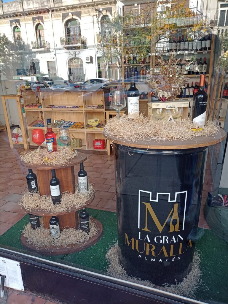 VENTA FONDO DE COMERCIO (ALMACEN) TOTALMENTE NUEVO (NEGOCIABLE)