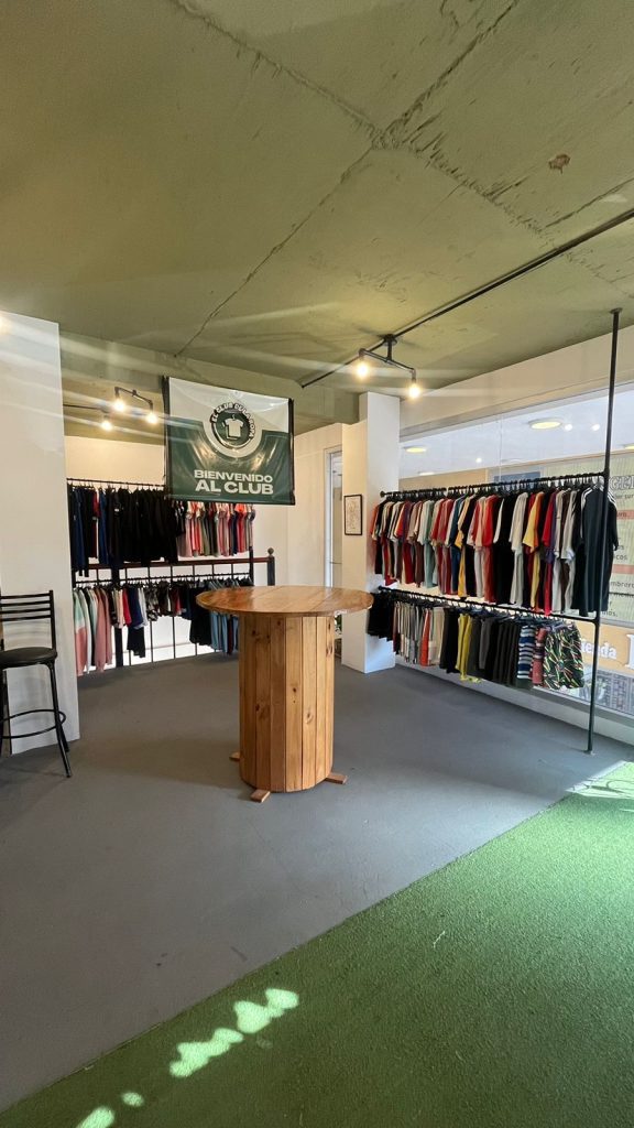 LOCAL DE ROPA MASCULINA Y TALLE ESPECIAL