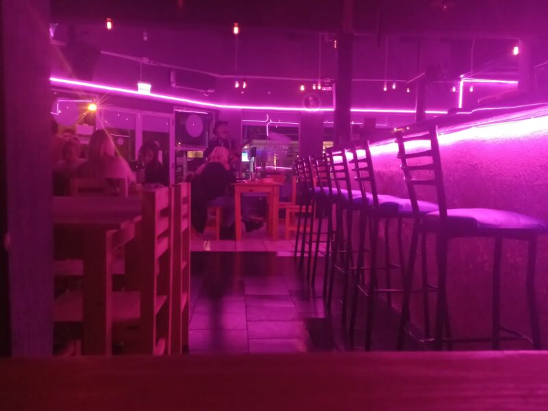 Vendo fondo de comercio Bar-Cafeteria