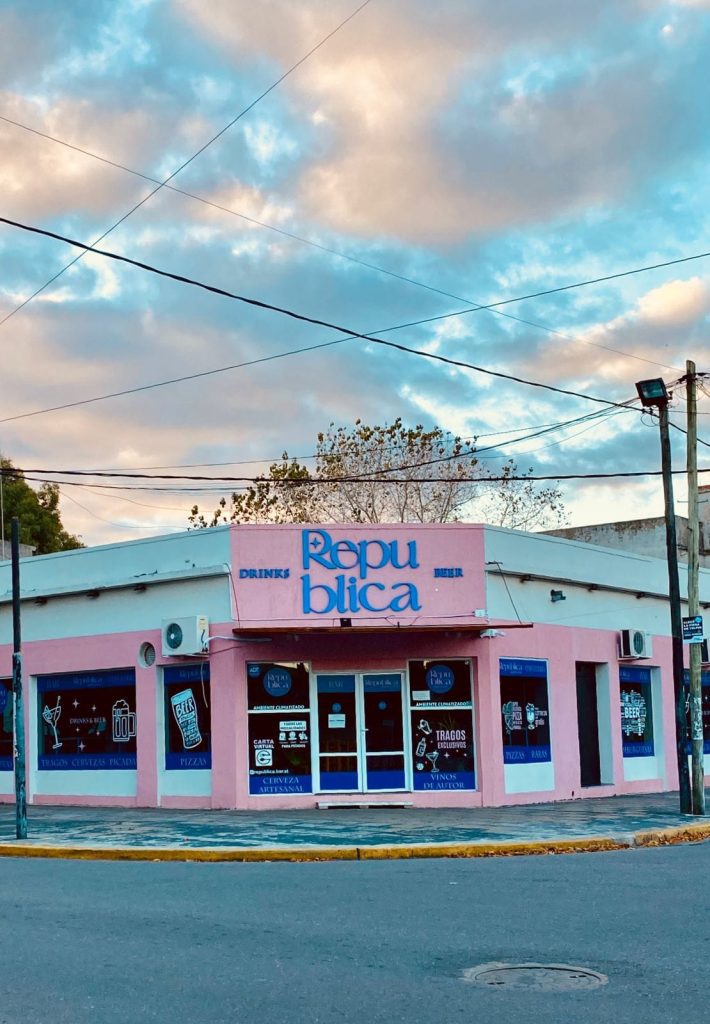 Vendo fondo de comercio Bar-Cafeteria