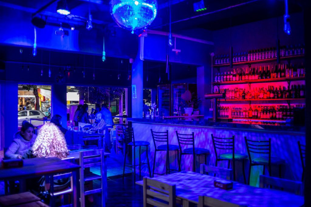 Vendo fondo de comercio Bar-Cafeteria