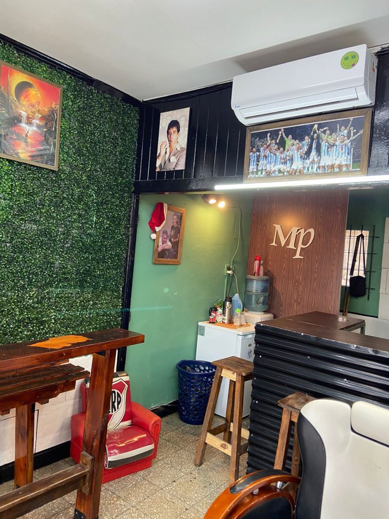 VENDO FONDO DE COMERCIO BARBERIA