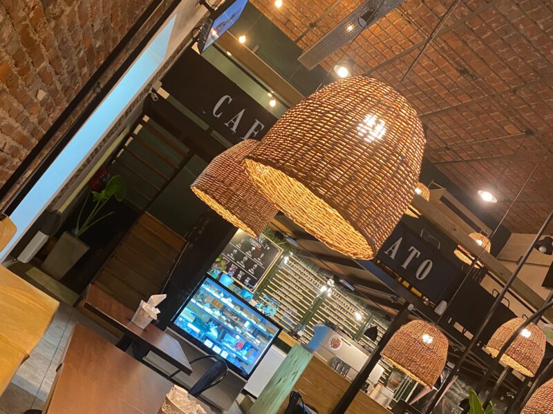 Tomassi gelateria y caffeteria