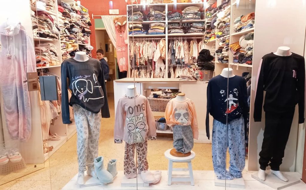 VENDO FONDO DE COMERCIO LOCAL DE NIÑOS