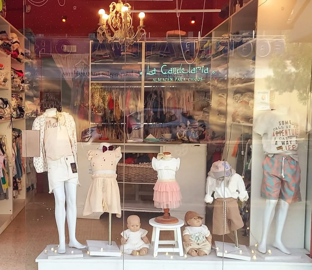 VENDO FONDO DE COMERCIO LOCAL DE NIÑOS