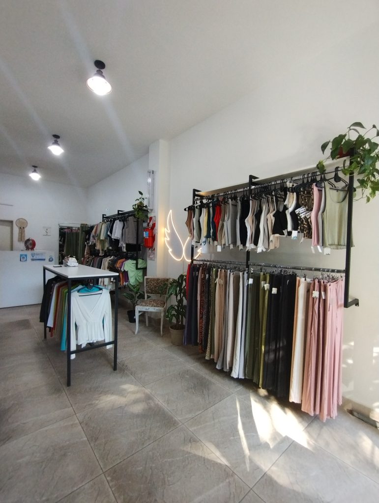 Vendo Fondo de comercio indumentaria femenina