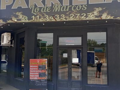 Vendo fondo de comercio de parrilla