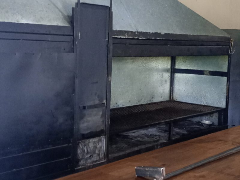 Vendo fondo de comercio de parrilla