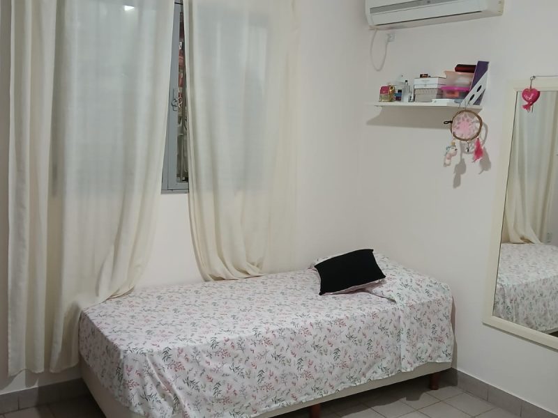 Venta de casa + fondo de comercio