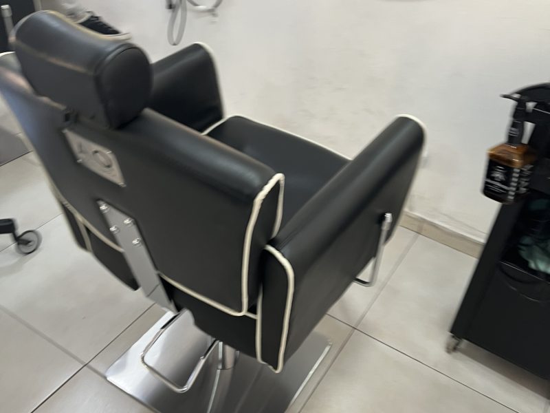 Peluquería con 8 años de trayectoria