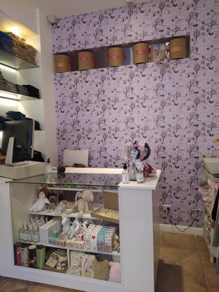 STOCK COMPLETO LOCAL INDUMENTARIA INFANTIL Y JUGUETES