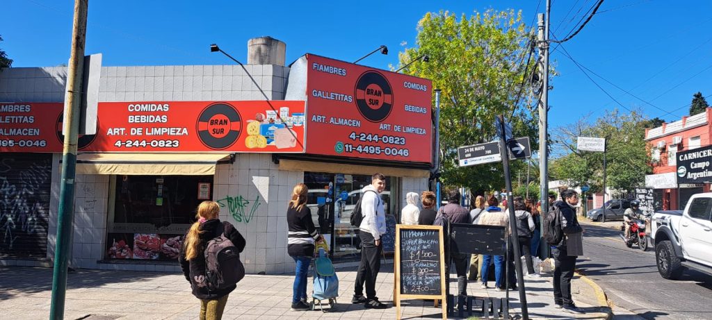 SE VENDE FONDO DE COMERCIO