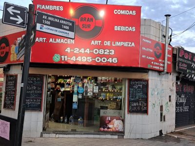 SE VENDE FONDO DE COMERCIO