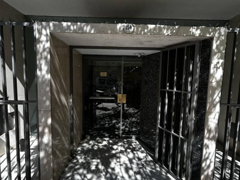 VENTA OFICINA TRIBUNALES, EXECELENTE UBICACION