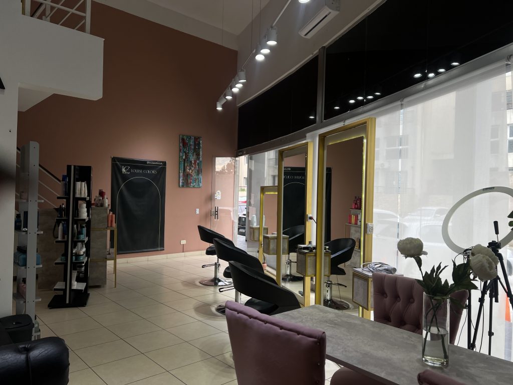 Fondo peluquería en del Viso Pilar