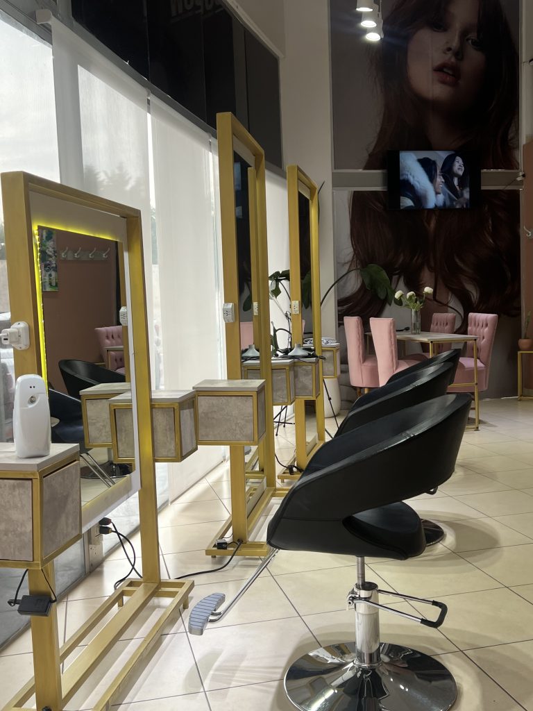 Fondo peluquería en del Viso Pilar